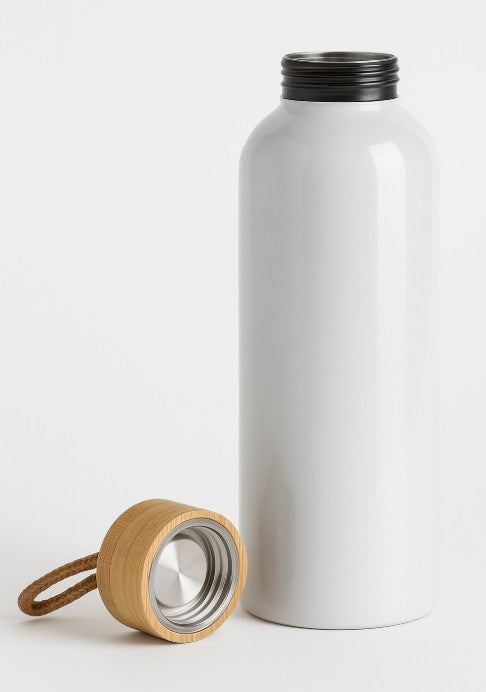 Gourde blanche en Aluminium 600 ml - Bouchon bambou personnalisé
